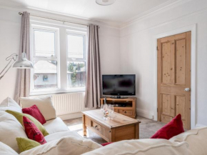 Pass the Keys Lovely 2 bedroom apartment 10 minutes from beach